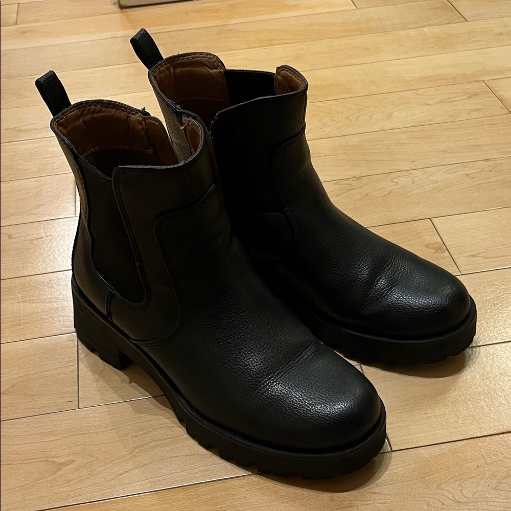 Eurosoft Black Faux Leather Waterproof Boots 8.5